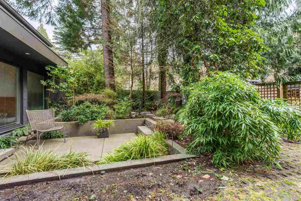 1659 Edgewater Ln