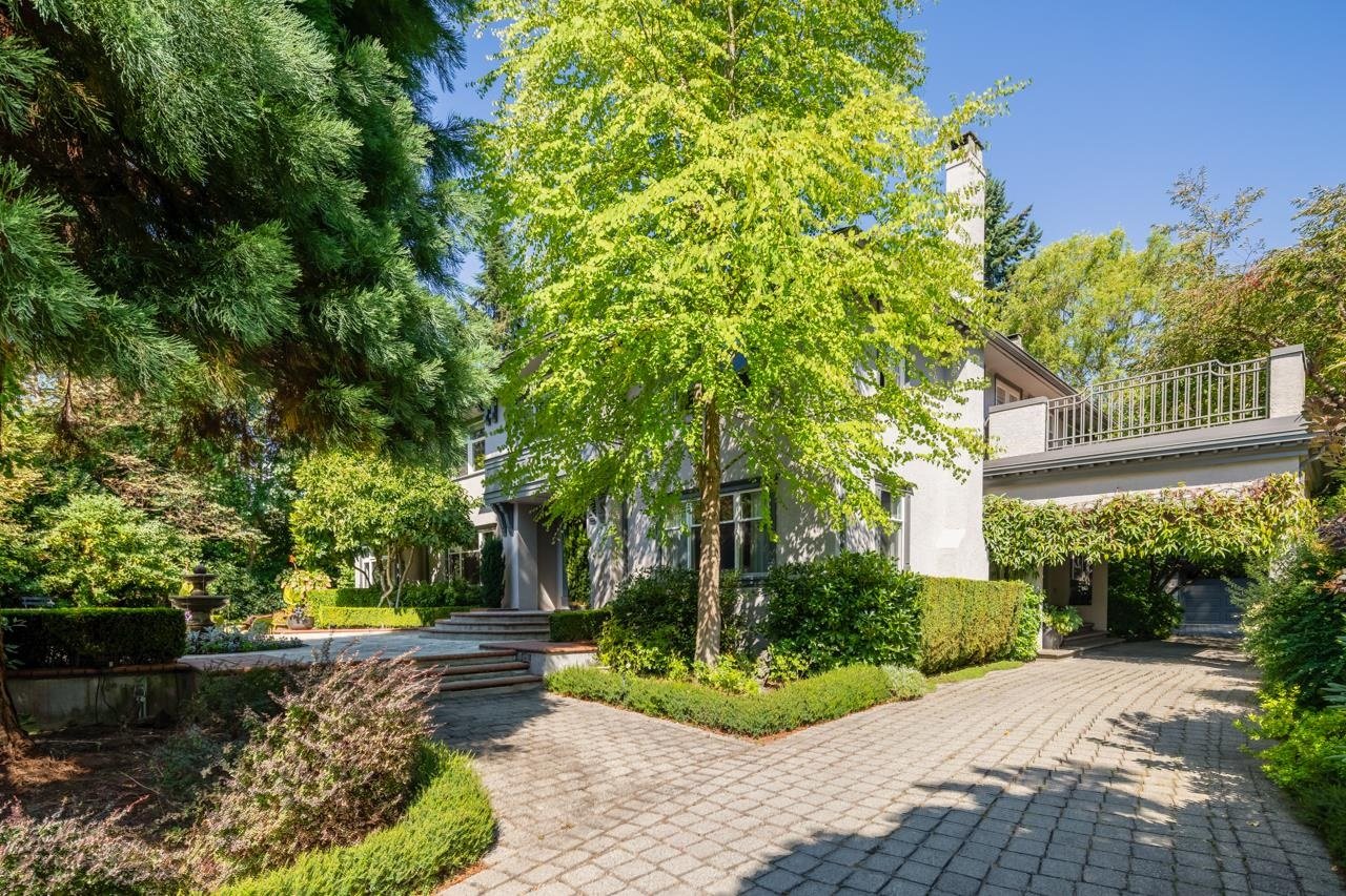 5560 Somerset Cres