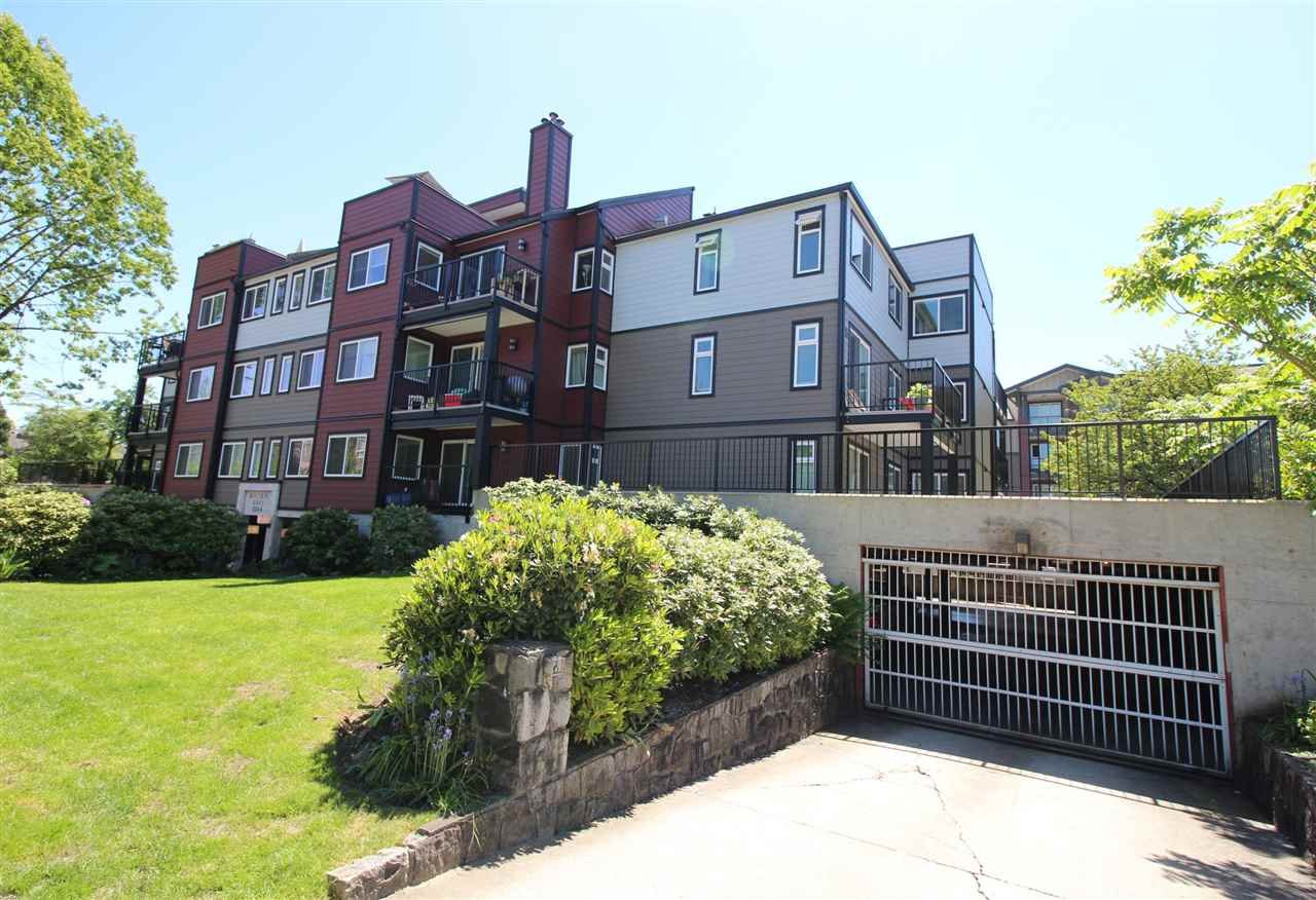 303-2344 Atkins Ave