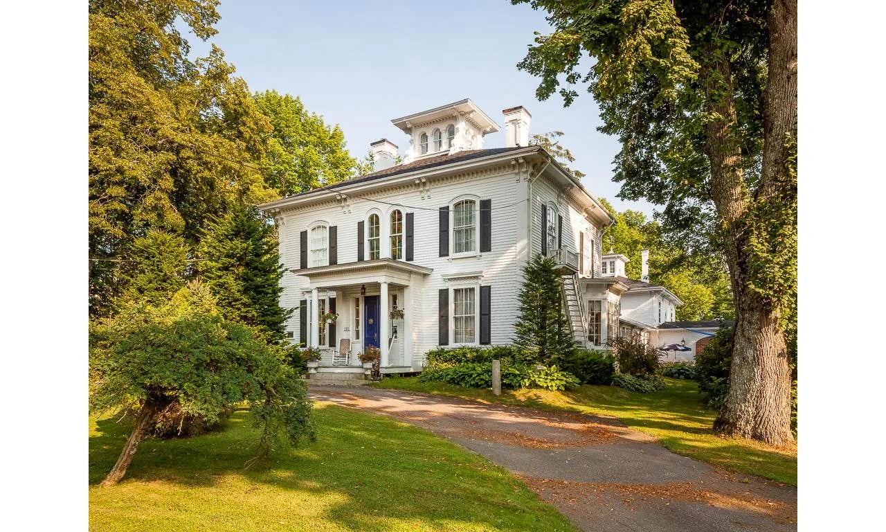 New Listing – 121 E Main Street, Searsport, Maine 04974 – Maine Real Estate