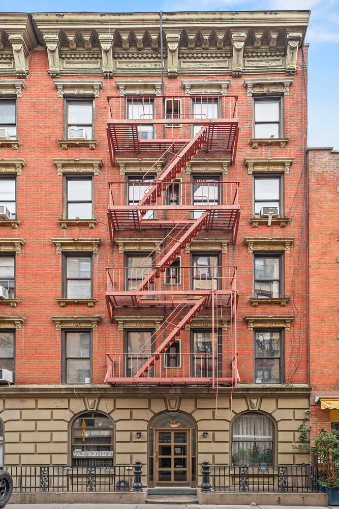 26 Cornelia Street, Apt 11