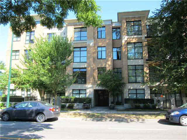 302-2065 W 12th Ave