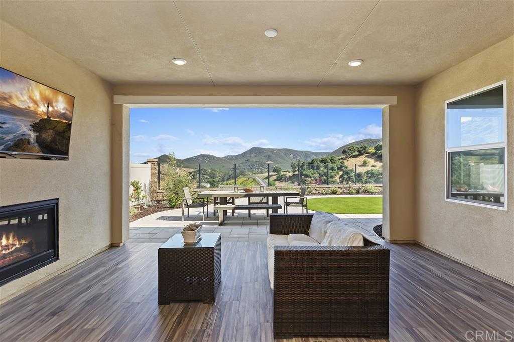 3064 Heirloom Pl