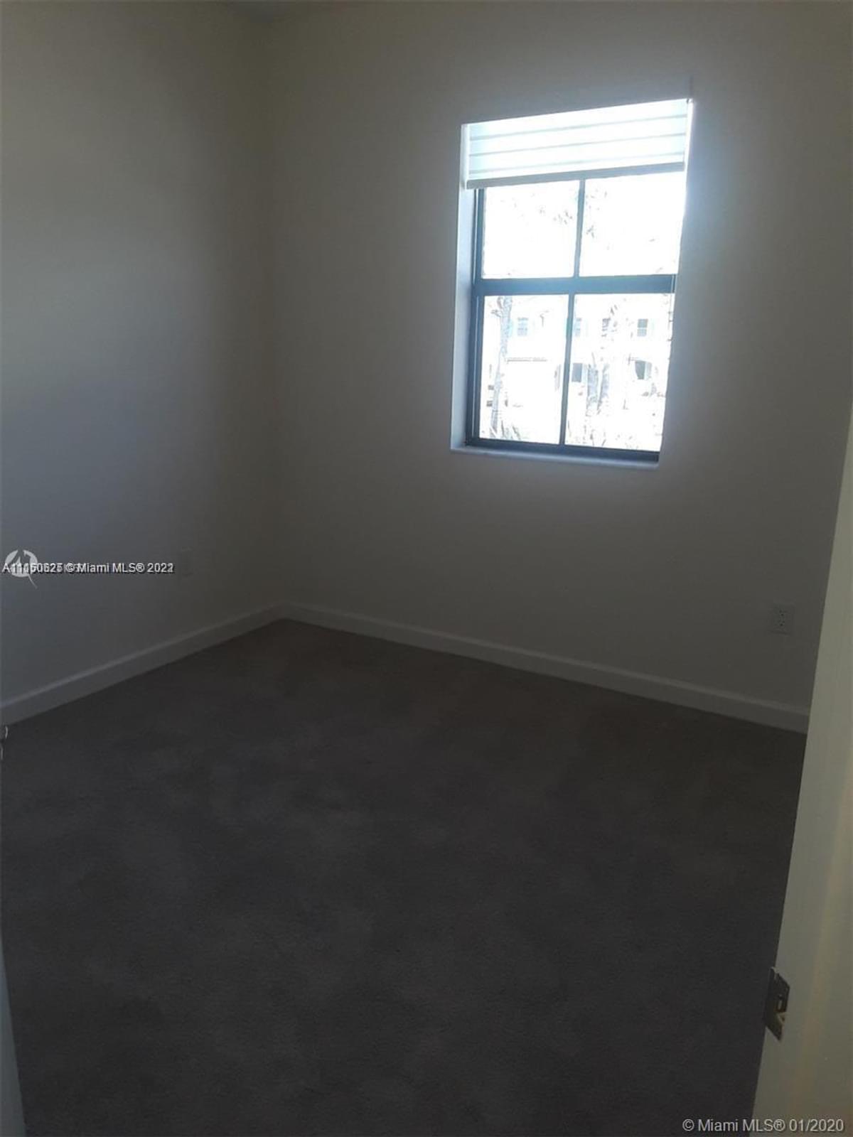 11318 SW 254th Ter