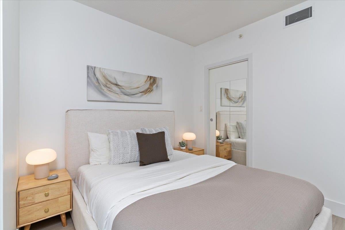 1402-680 Seylynn Cres