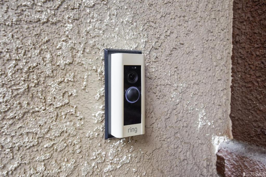 351 Crestview Cir Daly City, CA 94014