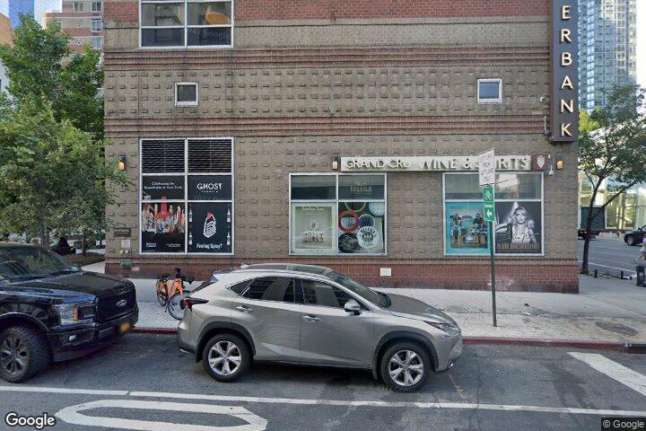560 W 43rd St.t, #22C