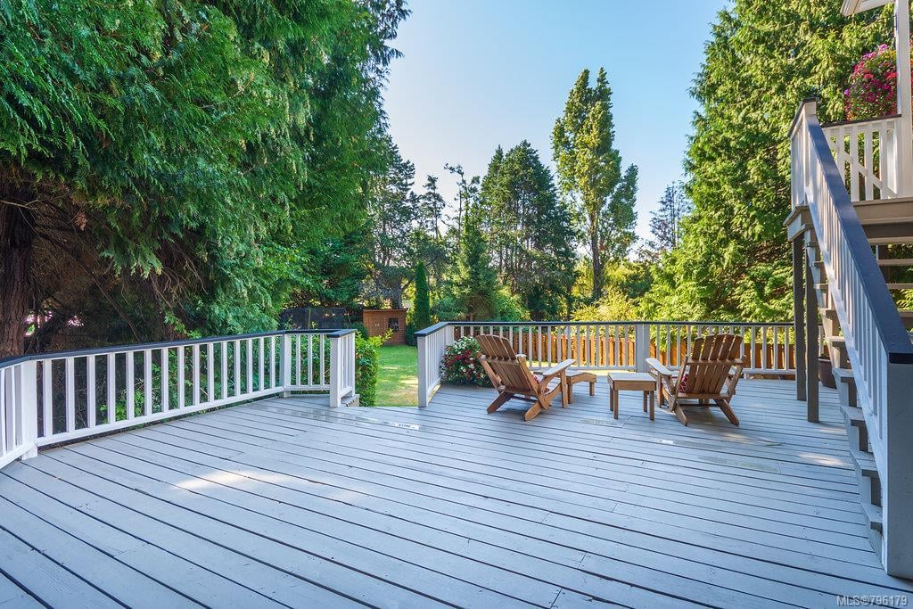 1139 Camrose Cres