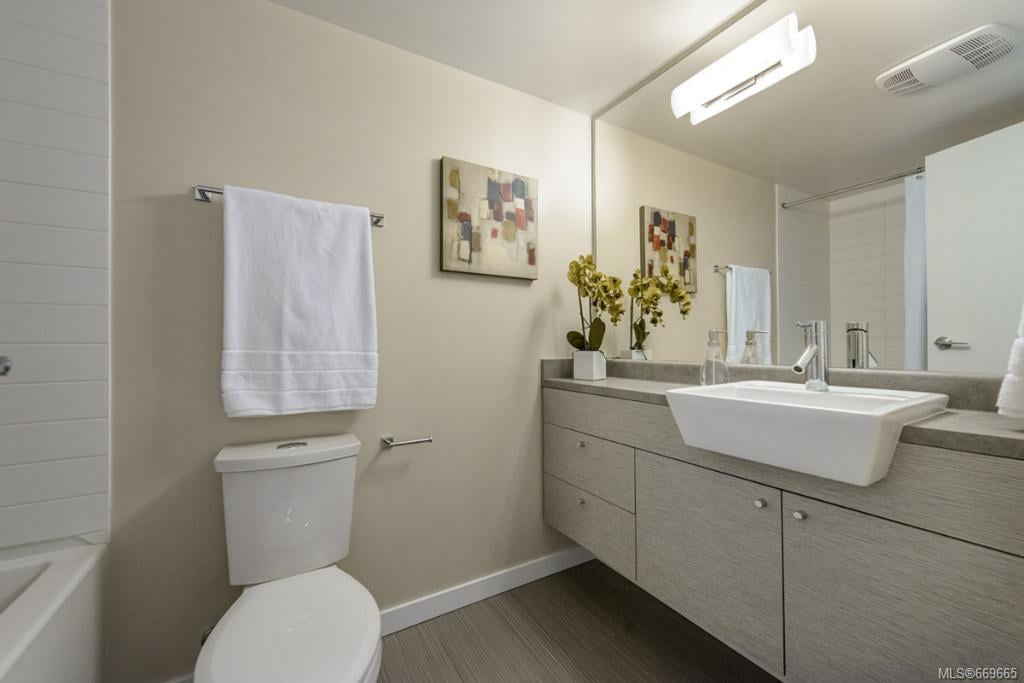 212-787 Tyee Rd