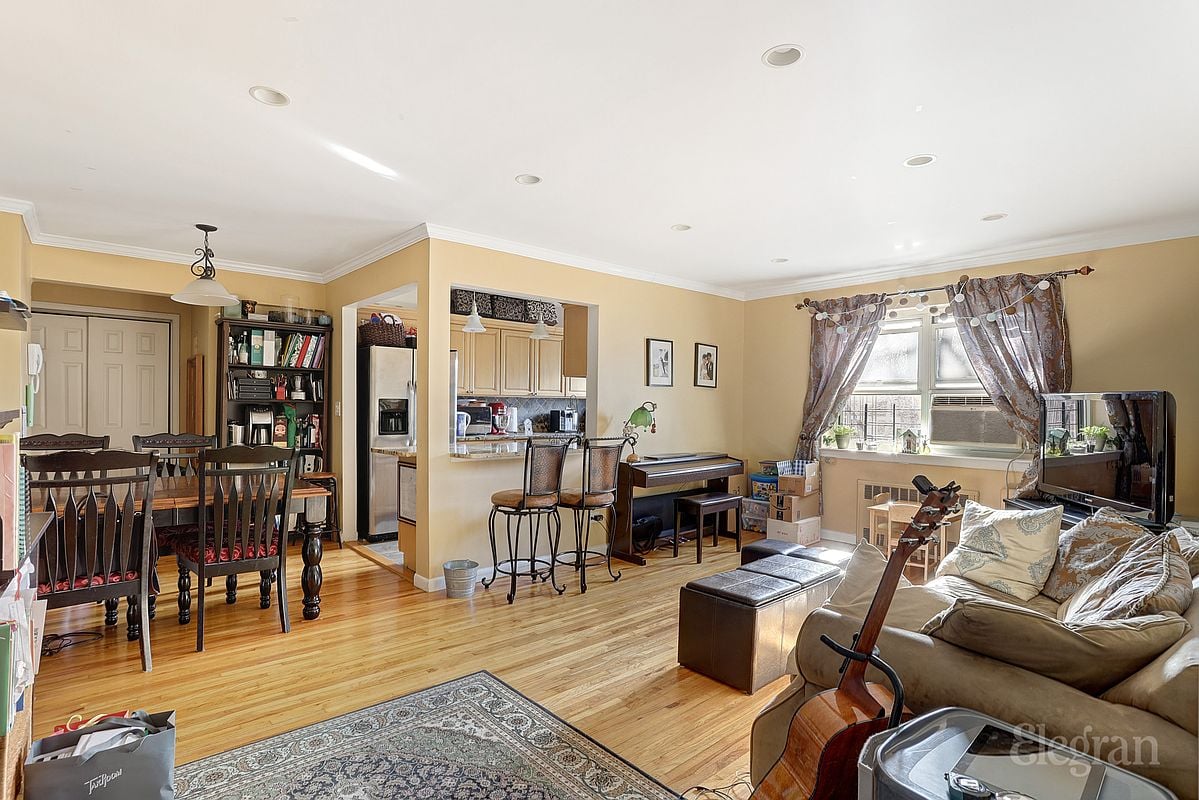 75-02 Austin St, #4D