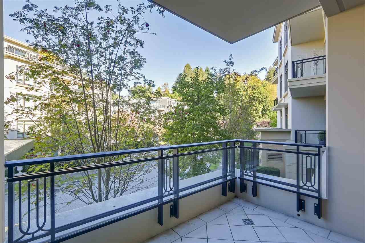 201-526 Waters Edge Cres