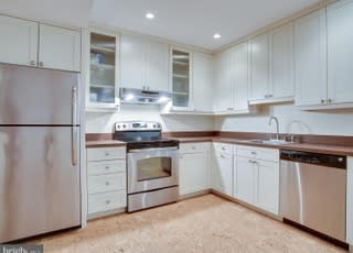 8303 TALLY HO LUTHERVILLE