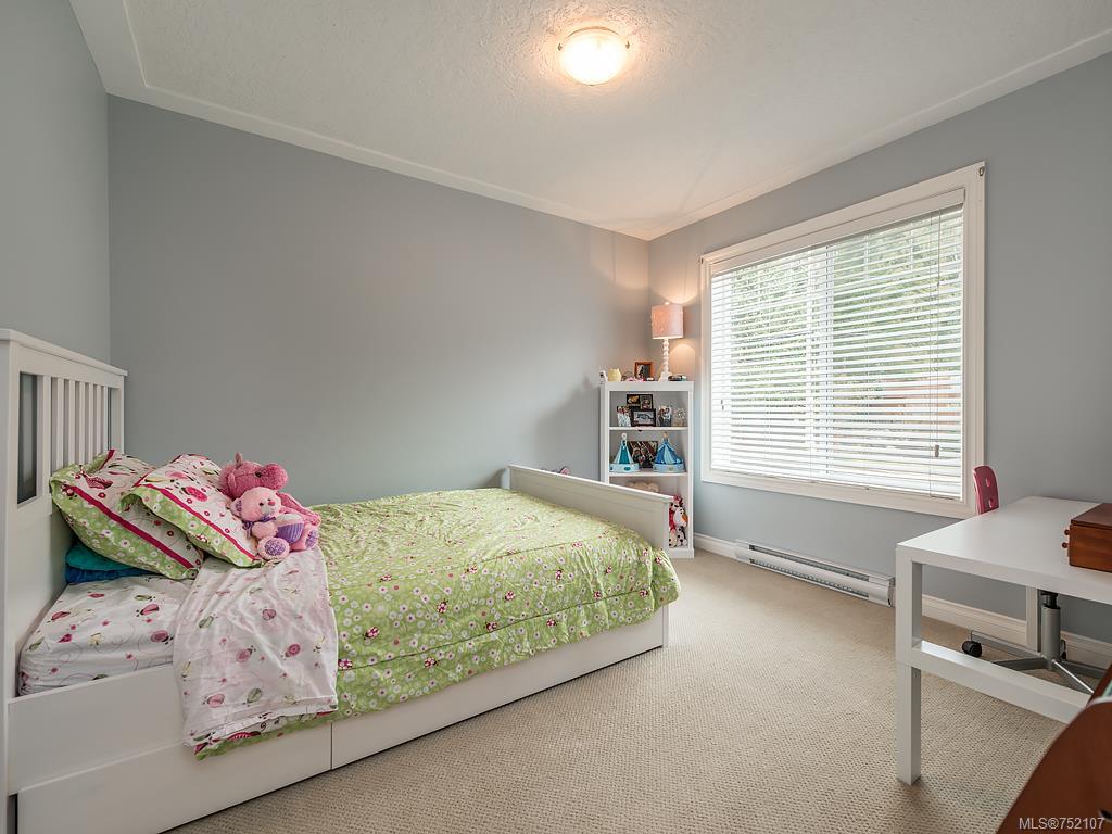 950 Walfred Rd, Langford