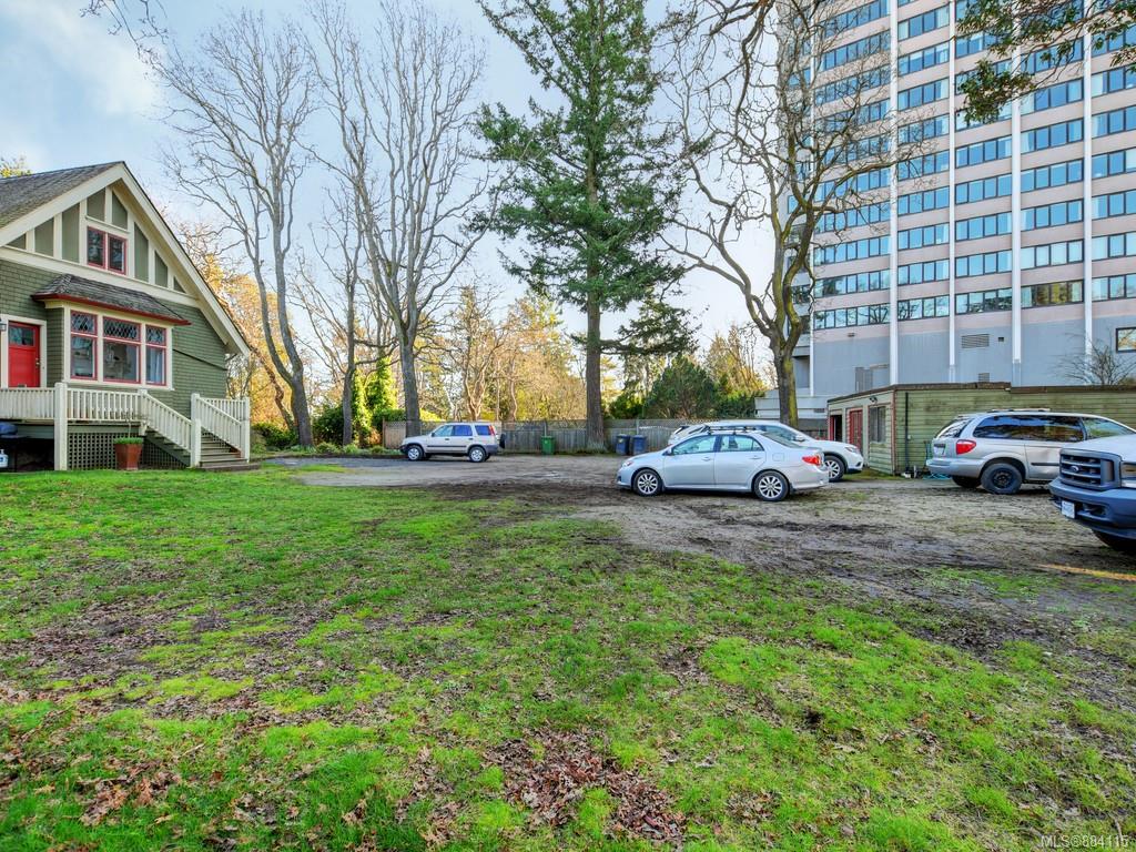 1004 Terrace Ave