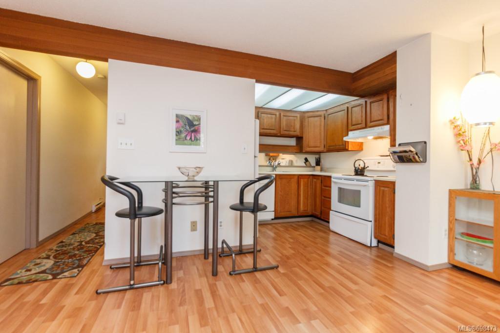 104-2341 Harbour Rd, Sidney