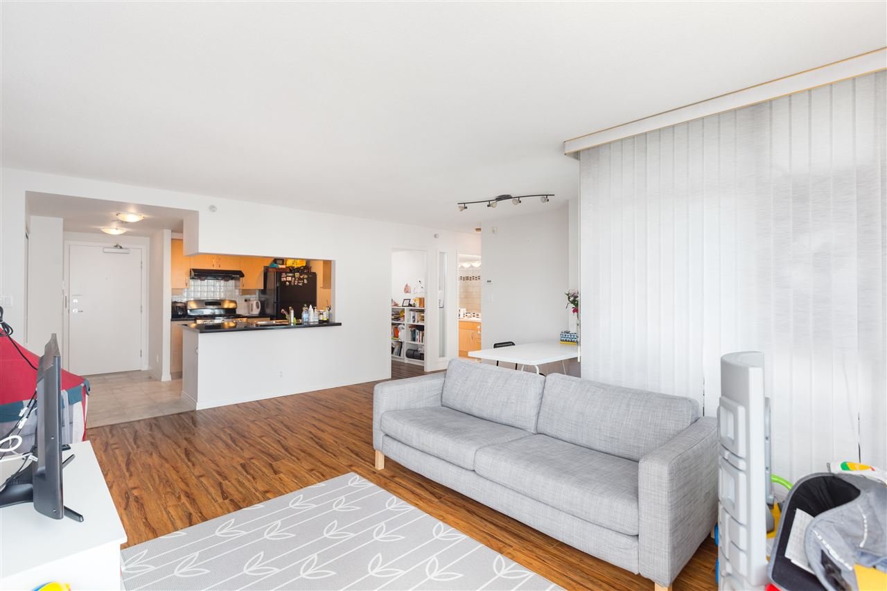 1603-1199 Marinaside Cres