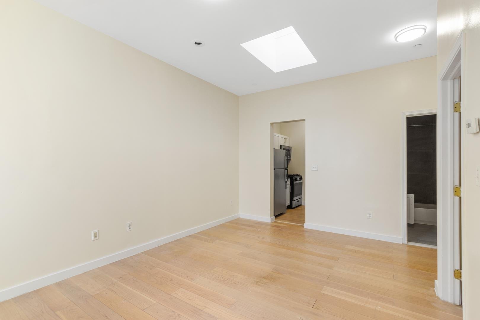 669 East 21st Street, Apt 4-R