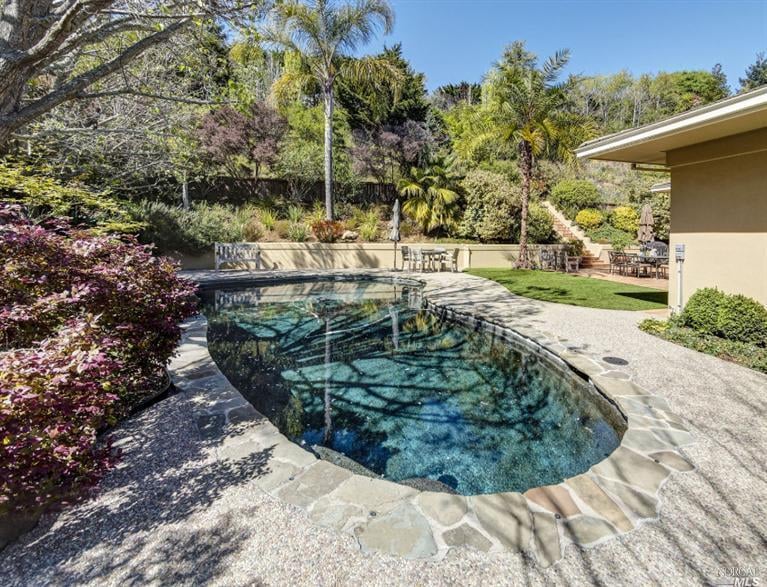 Luxurious Residence Featured in Several Magazines- Represented Buyer