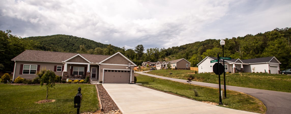 Mountain Vista at Luther Cove