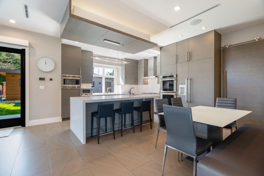 606 W 27th Ave