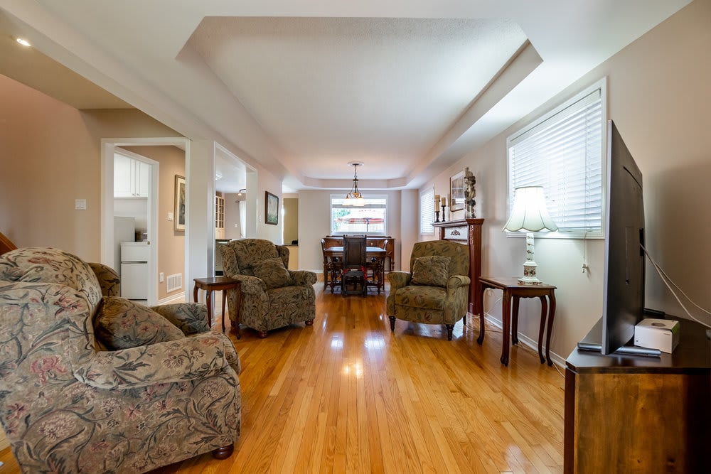 39 Berton Blvd
