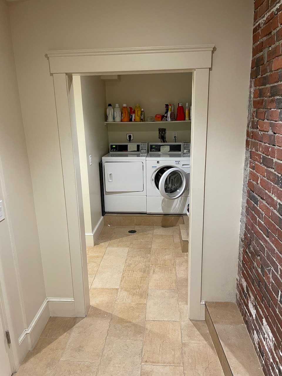 Gut Renovated 1 bed 1 bath on South End/Back Bay Border - Common Laundry - JANUARY 1 or slightly before! 