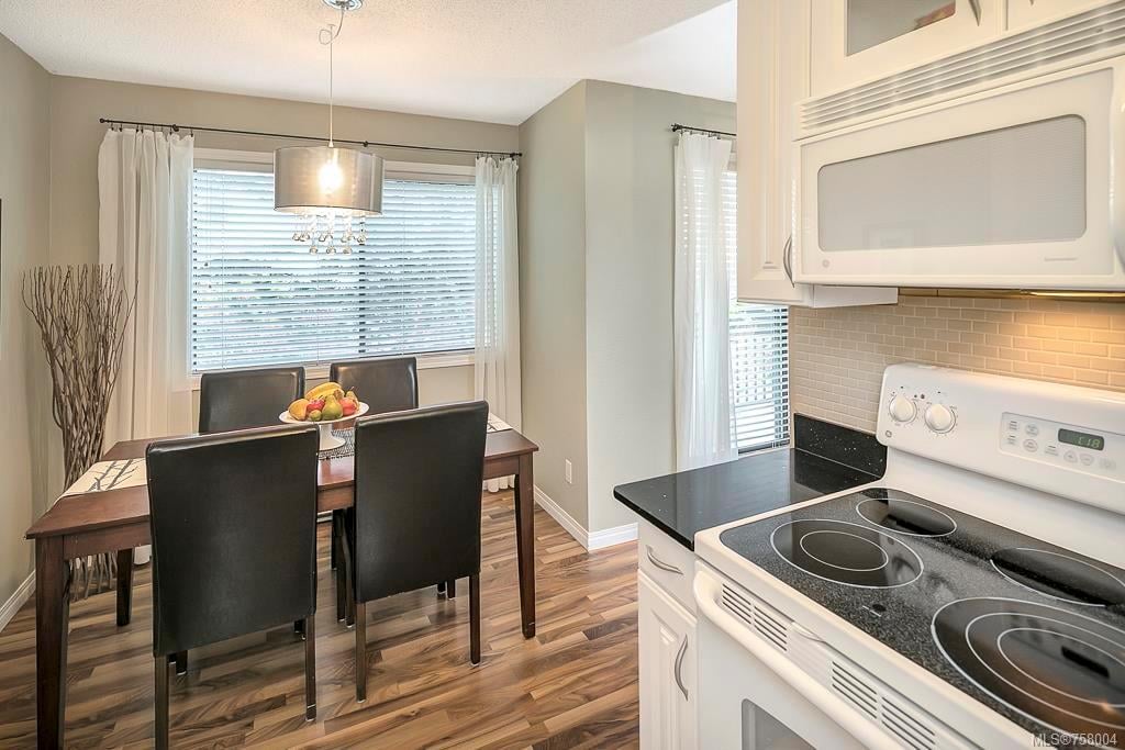 307-10160 Third St, Sidney