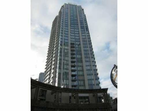 3702-188 Keefer Pl