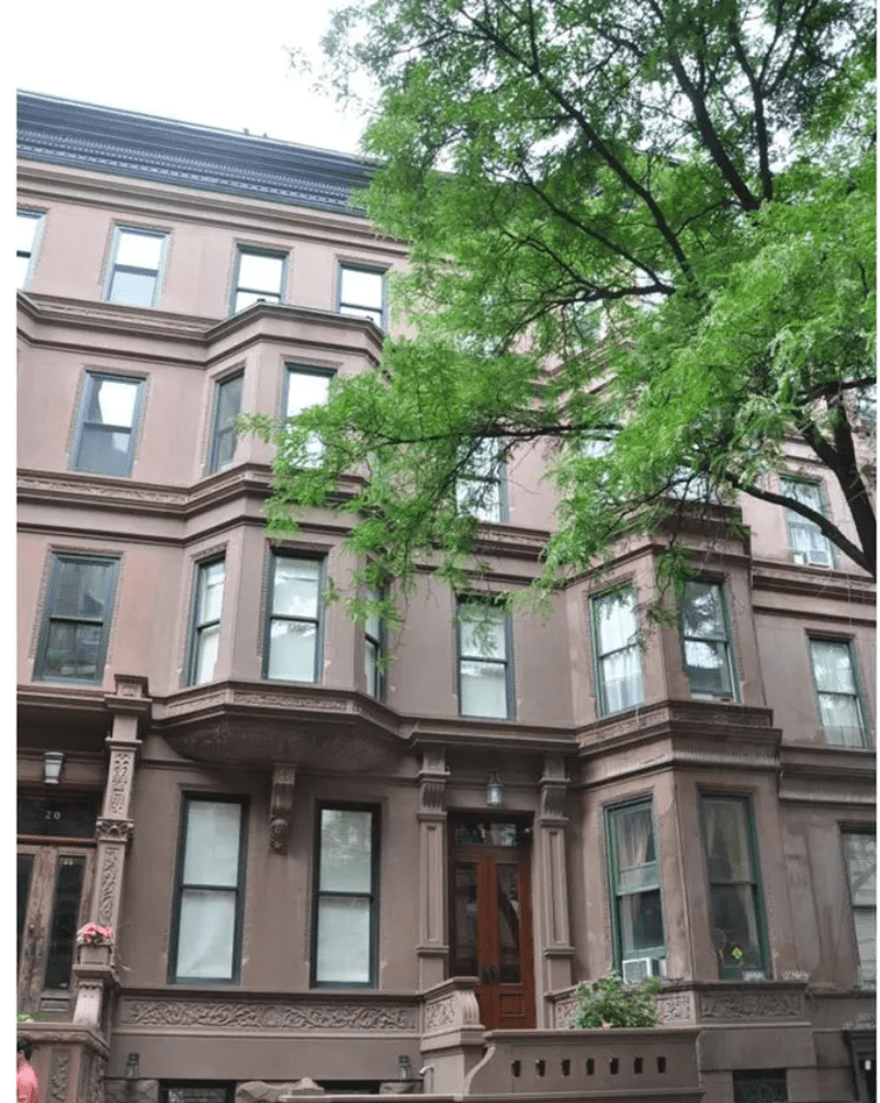 22 W 75th St