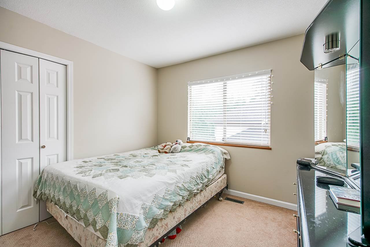14993 82a Ave