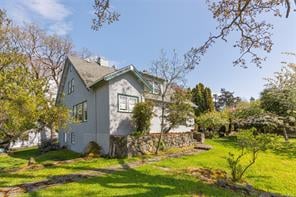 1051 Leslie Dr