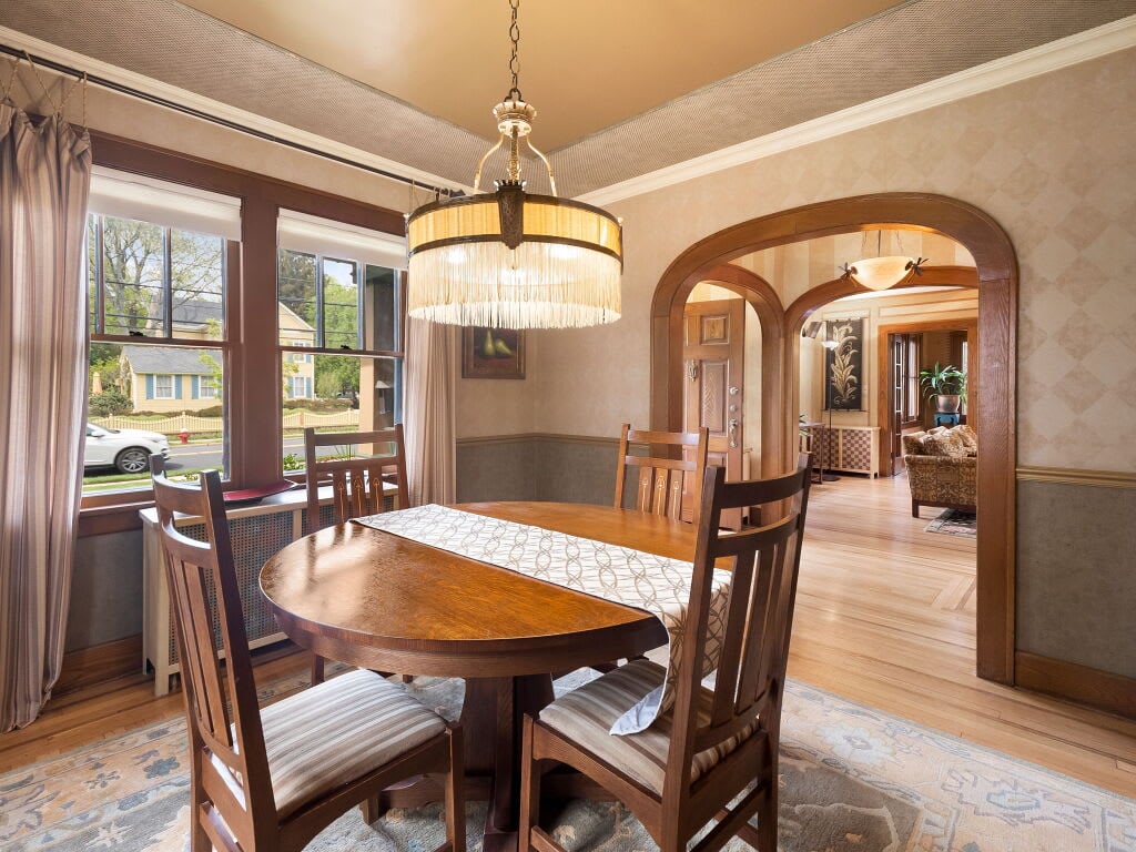 25 Pascack Rd