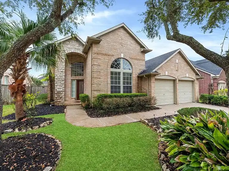 5819 Brook Bend Dr