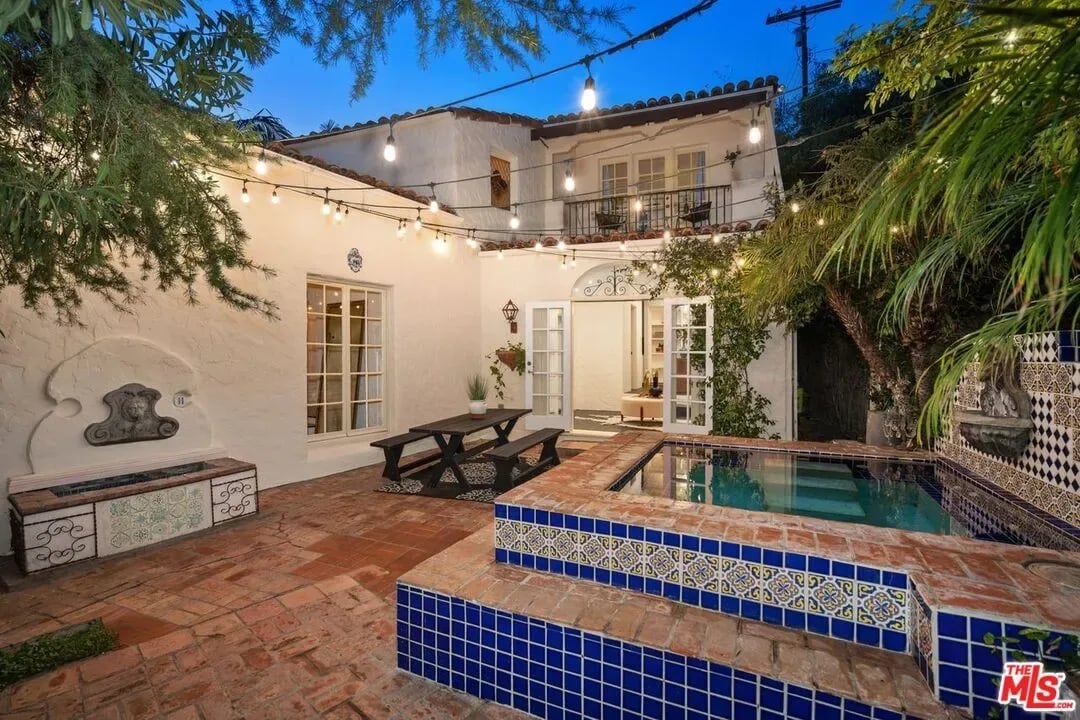 Beautiful Beachwood Canyon Spanish