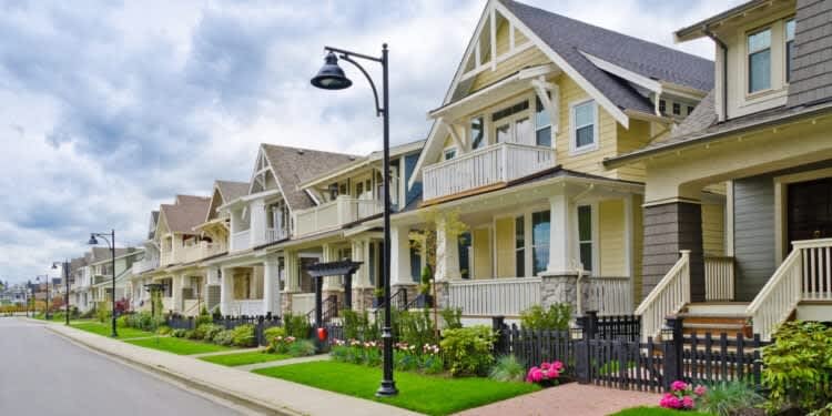 The Ins and Outs of Today’s HOA