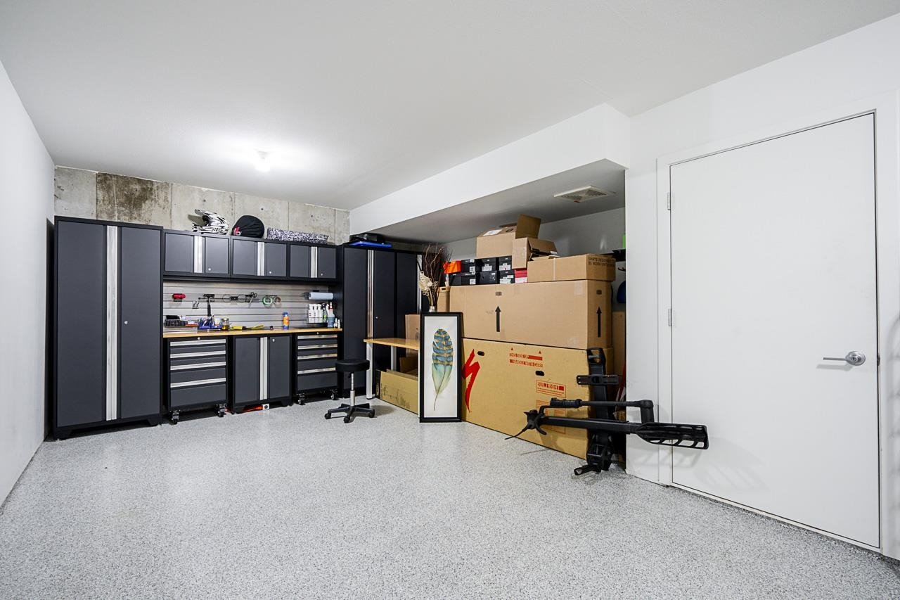 221-2450 161a St