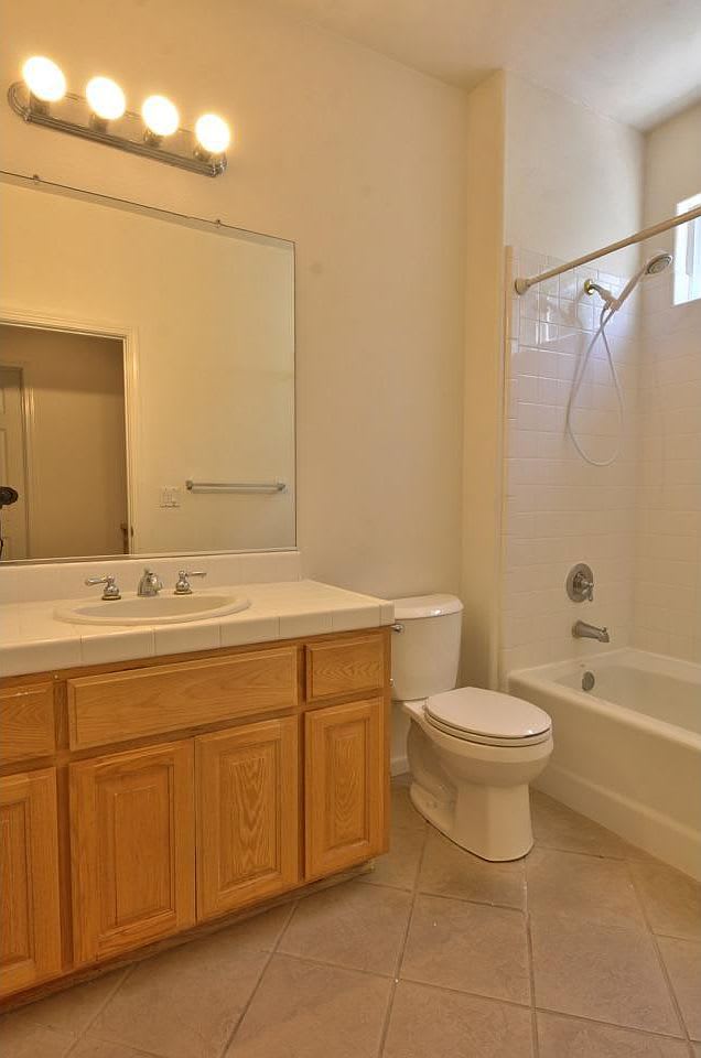 13 Wimbledon Cir