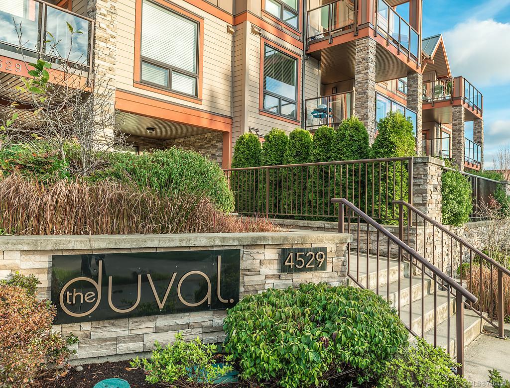 401-4529 W Saanich Rd