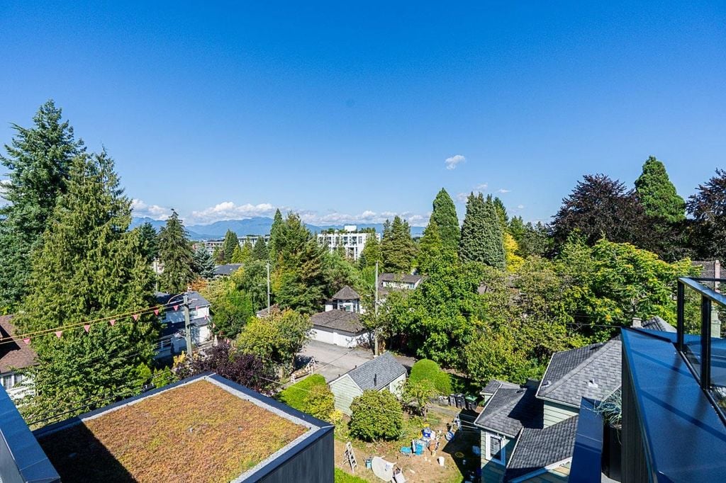 539 W 28th Avenue 202, Vancouver