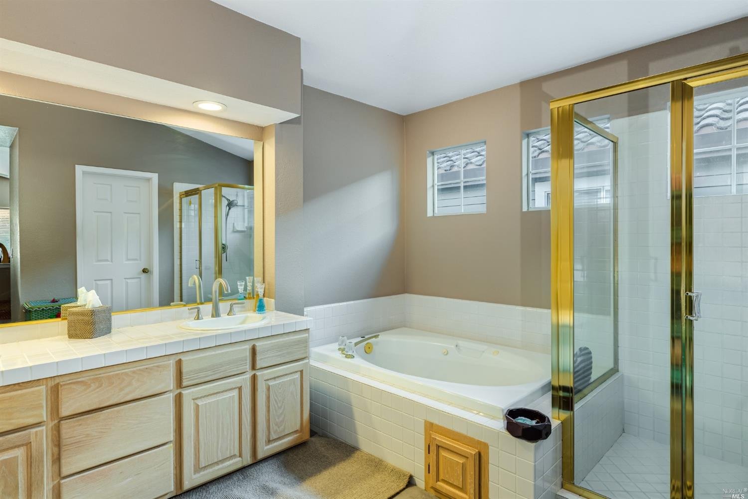 1829 Adobe Creek Dr