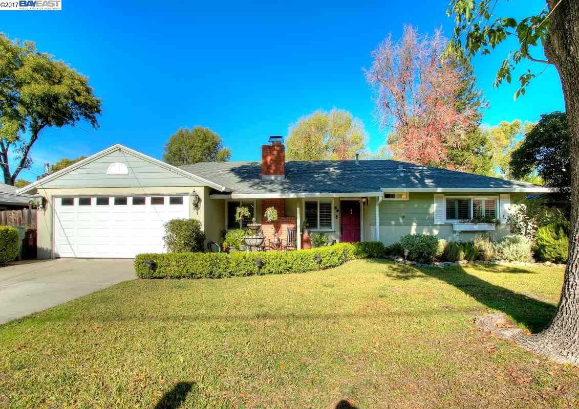 53 Phylis Dr