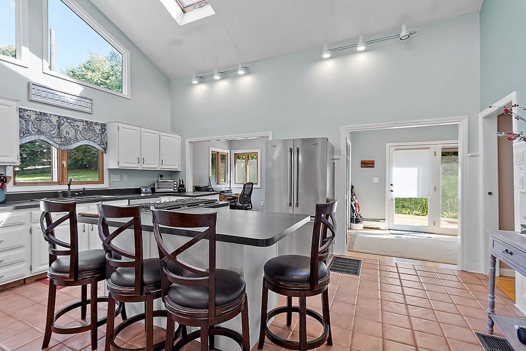 30 Preston Ave
