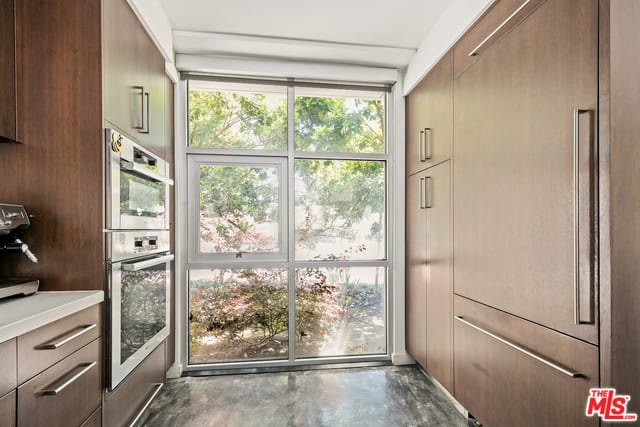 125 Pacific St #1