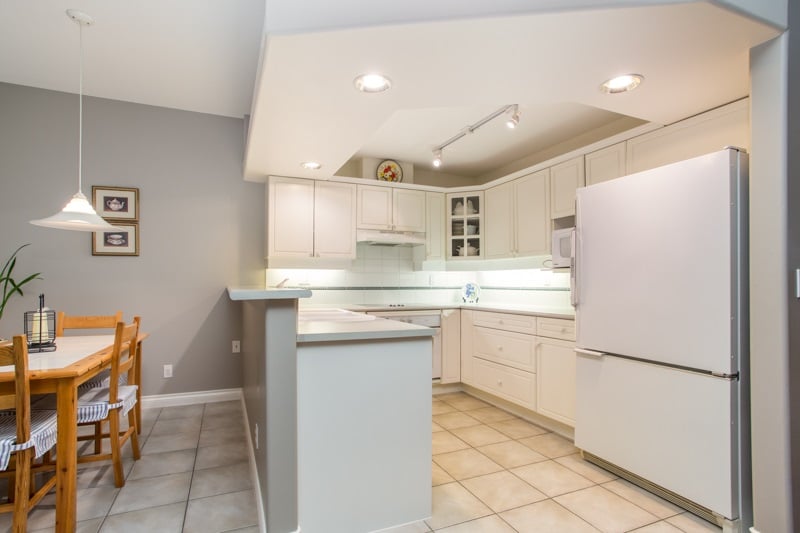 2-2979 Panorama Dr