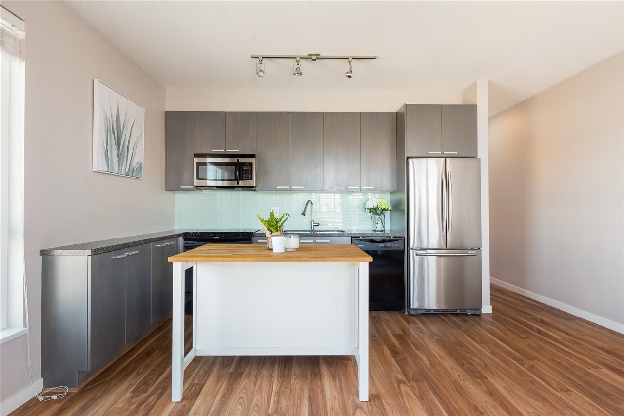 318-5388 Grimmer St