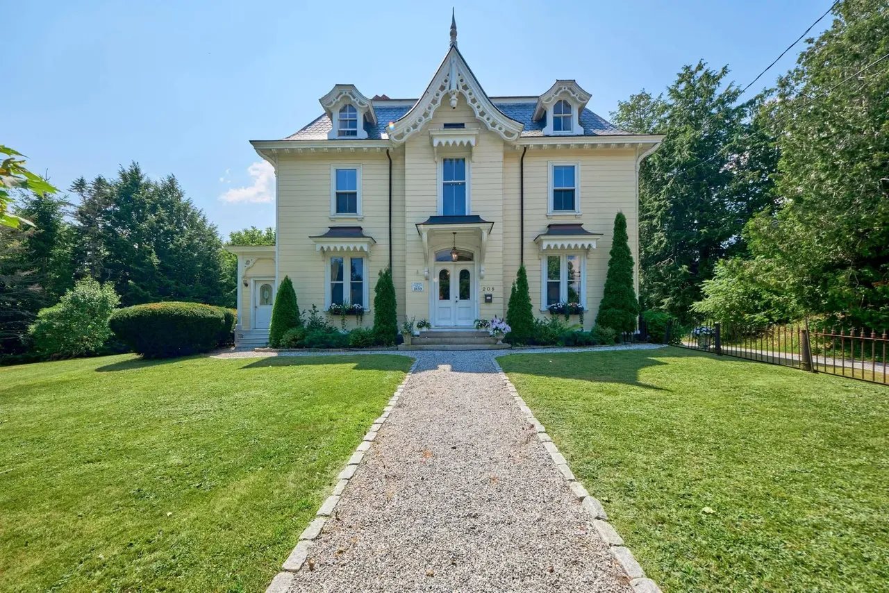 New Listing: 208 High Street, Belfast, ME 04915 – $1,525,000