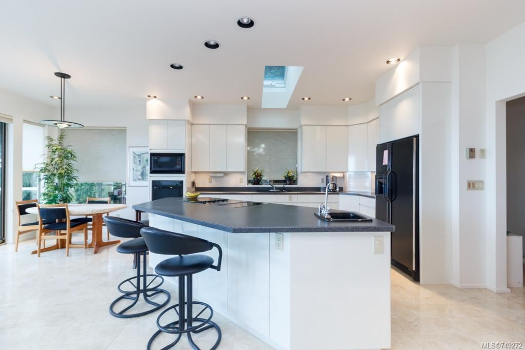 8889 Park Pacific Terr, North Saanich