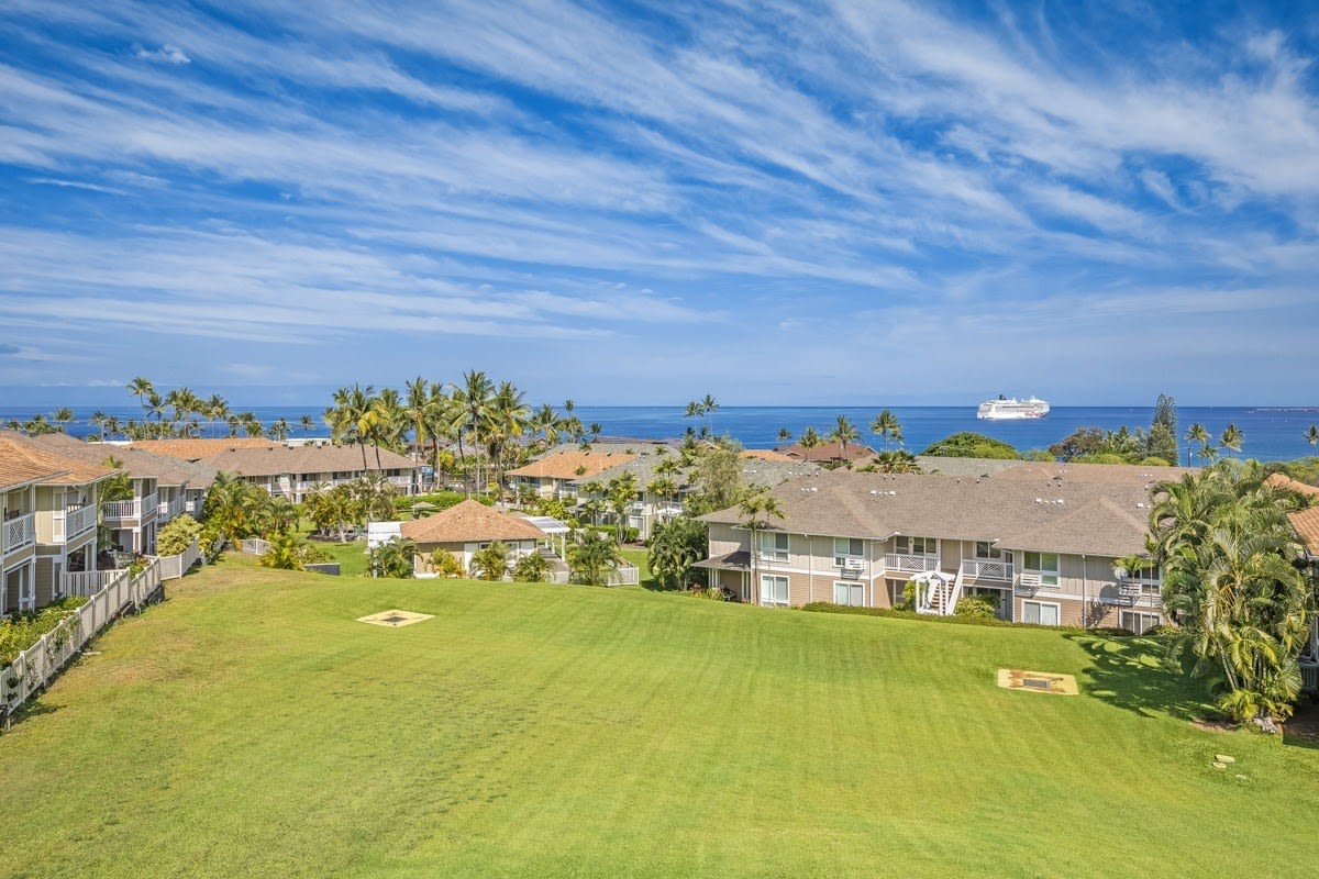 75-6009 Alii Drive, Unit F22