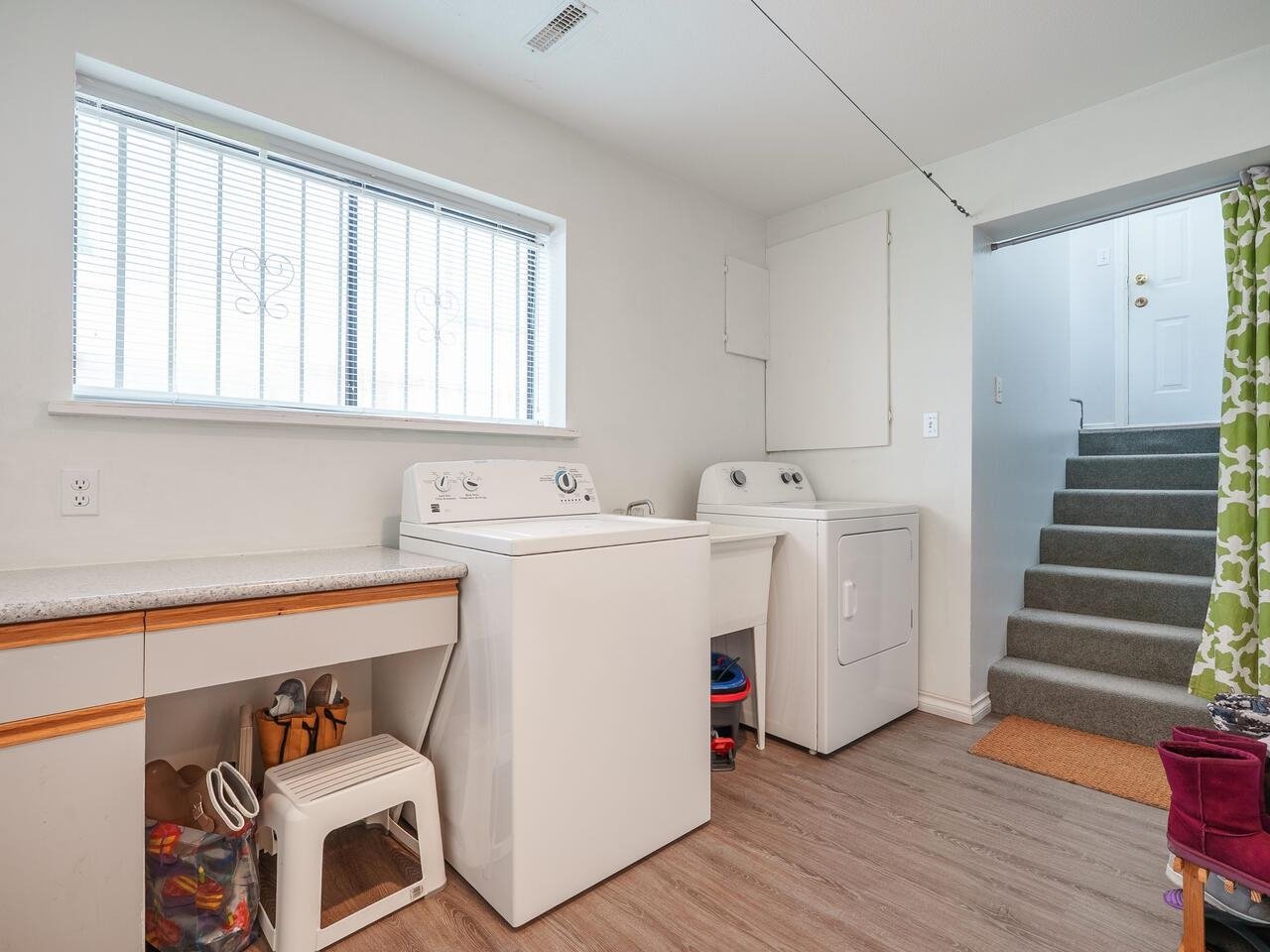 3571 Haida Dr