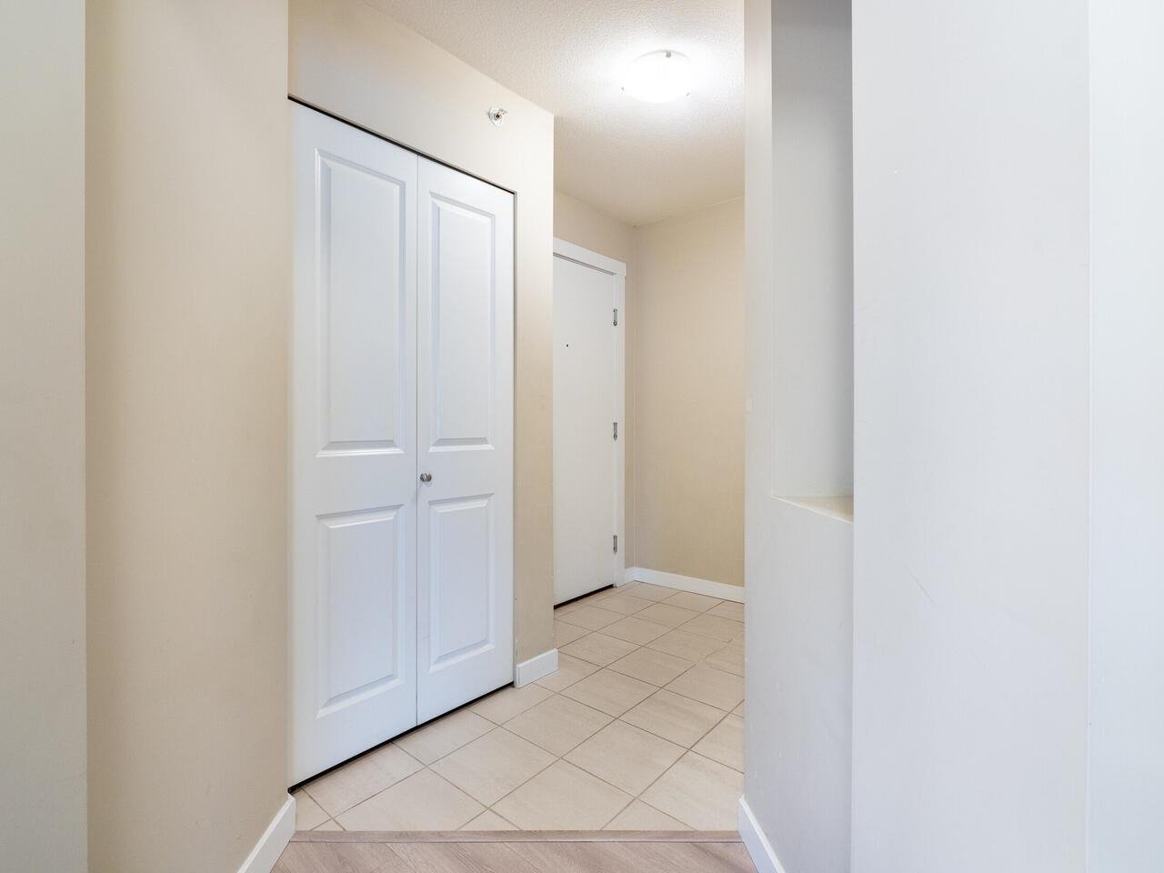 412-9233 Government St